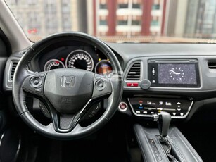 2016 Honda HR-V 1.8 E CVT in Makati, Metro Manila