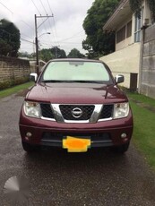 Nissan Navara 2011 4x2 AT Red For Sale