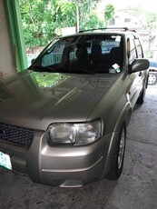 Selling 2nd Hand Ford Escape 2005 in Bacoor