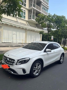 Sell White 2018 Mercedes-Benz 180 in Manila