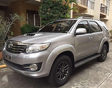 2015 Toyota Fortnuer V 4x2 AT Grey SUV For Sale