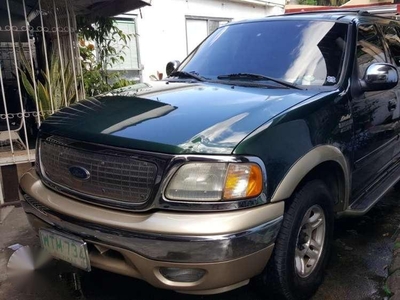 For sale 2001 Ford Expedition limited 4.6 triton v8 gas 4x2