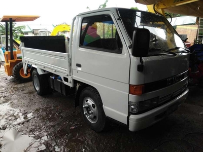 For sale Isuzu Elf Dropside with Lifter
