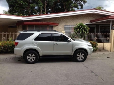 For sale: TOYOTA FORTUNER 3.0 4X4 Diesel AT