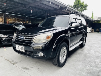 Sell White 2014 Ford Everest in Las Piñas
