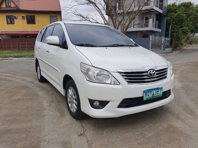 Selling Pearl White Toyota Innova 2014 in Quezon City