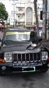 Selling White Jeep Commander 2006 in Quezon City