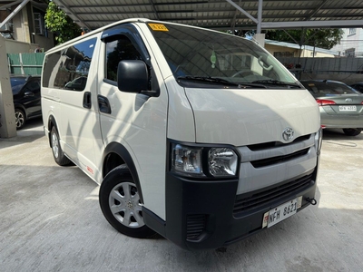 Selling White Toyota Hiace 2022 in Quezon City