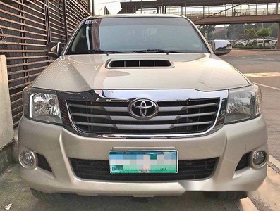 Well-kept Toyota Hilux 2012 for sale