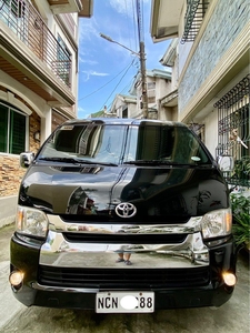 White Toyota Grandia 2017 for sale in Quezon City