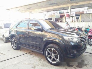 Selling Black Toyota Fortuner 2012 at 74000 km