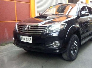 Toyota Fortuner 2.5 V 4x2 automatic diesel 2015 for sale