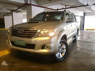 Toyota Hilux 2012 4x4 AT FOR SALE