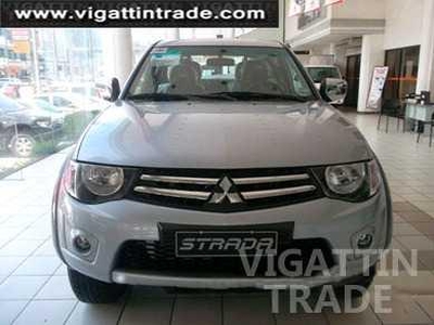 Mitsubishi Strada 2012