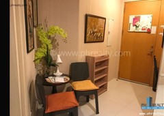 2 BR Condo For Rent in Icon Residences