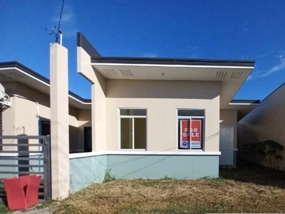 House For Sale In Santo Rosario, Magalang