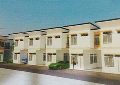 affordable 2 bedroom townhouse in paranaque