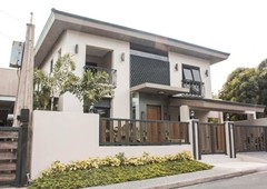 FULLY NEW RENOVATED HOUSE AND LOT IN ALABANG HILLS