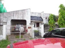 Residential Lot with 2 Houses For Sale in BF Homes Para?aque