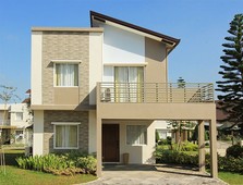 Single attached 3 bedroom house with big balcony nr MOA
