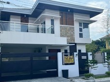 Four Bedrooms House with Swimming pool for sale in Angeles City Pampanga