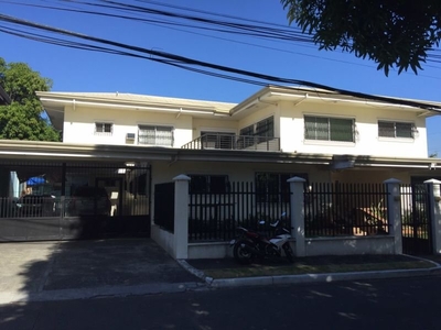 House and lot for sale BF Homes Tahanan Village Paranaque