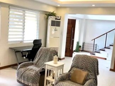 Combined Units, Loft Type Available for Lease in Fort Victoria, BGC