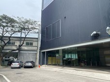 143.15 SQM COMMERCIAL/OFFICE SPACE IN PASEO DE MAGALLANES