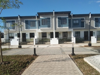 Townhouse For Sale In Maitim, Bay