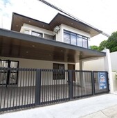4 bedroom modern house for rent in BF Homes Para?aque City