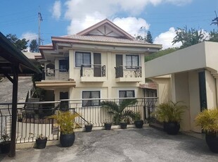 Villa For Sale In Iruhin East, Tagaytay