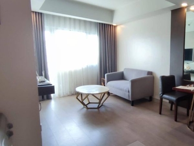For sale : Fully Furnished 1 Bedroom Unit in the Residences at BCCT, BGC