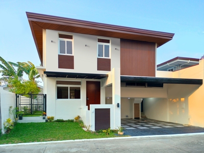 Bright and Modern New House For Sale in BF Paranaque