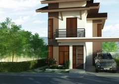 Single attached house in SERENIS a green tropical living