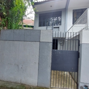 Townhouse For Sale In Project 6, Quezon City