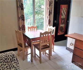Paranaque 2 Bedroom w/ balcony for sale and parking near NAIA Terminal 1