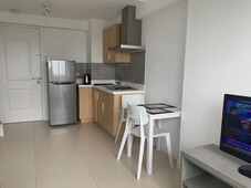 For Sale 1 Bedroom Unit in Commonwealth by Century