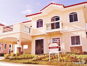 5BR Quality House and Lot in Sta Rosa Laguna Philippines