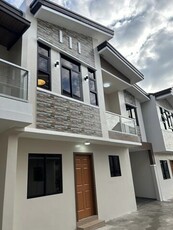 House For Sale In Amparo, Caloocan