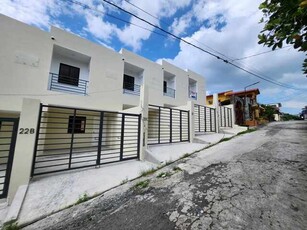 Townhouse For Sale In Alabang, Muntinlupa