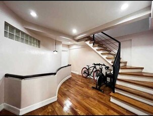 Townhouse For Sale In Valencia, Quezon City