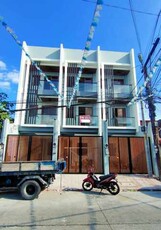 Bangkal, Makati, Townhouse For Sale
