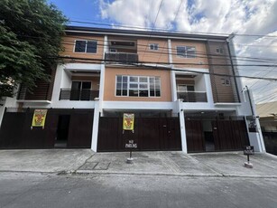 Pinyahan, Quezon, Townhouse For Sale