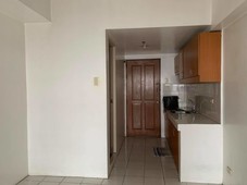 1BR for rent in Makati w/ balcony