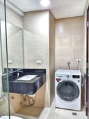 37sqm Fully Furnished Studio Type Condo Unit in BGC For Sale