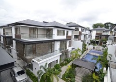 Luxurious House and Lot for Sale in New Manila Quezon City