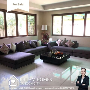 Villa For Sale In Phil-am, Quezon City