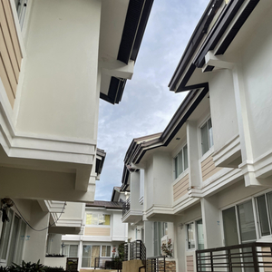 Townhouse For Sale In Sungay North-west, Tagaytay