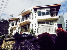 Richgate Square-Baguio 5 Bedrooms House, Corner Lot