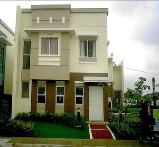 For Sale 4 Bedrooms House and lot package in Suntrust Verona, Silang